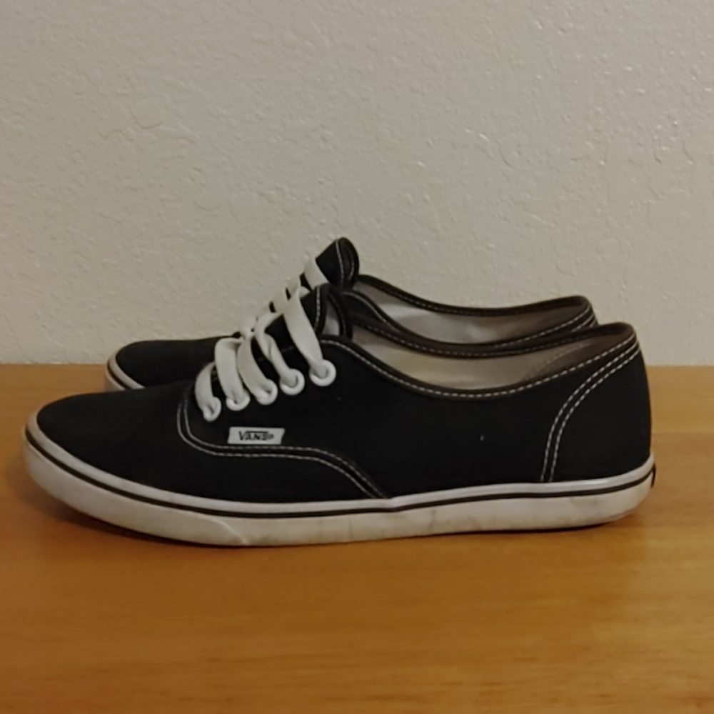 Black vans